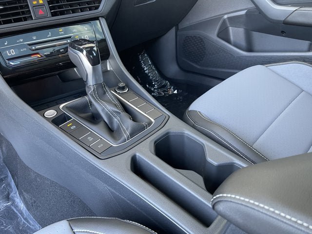 New 2025 Volkswagen Jetta SE FWD image 24
