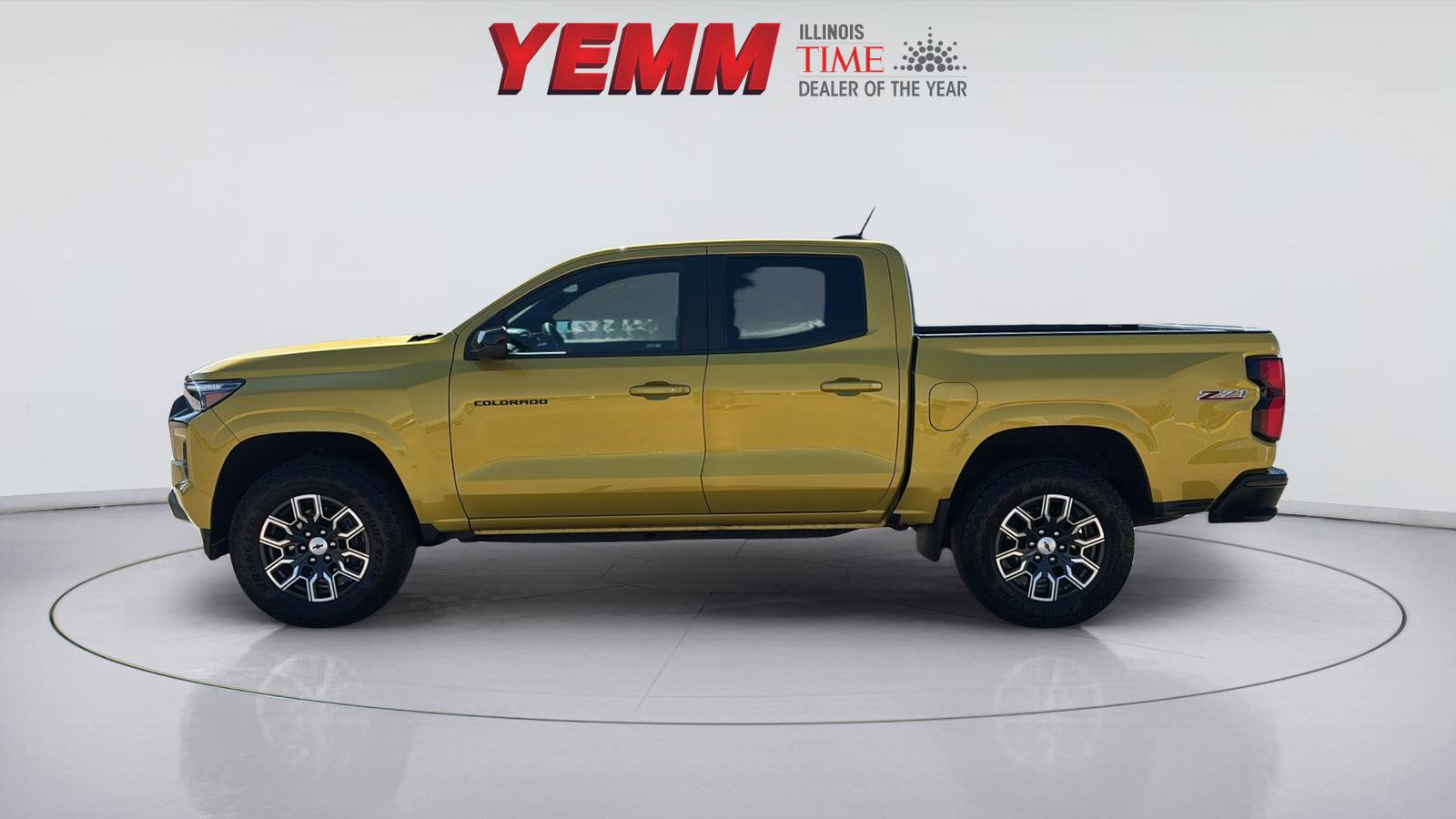 Used 2023 Chevrolet Colorado Z71 w/ Z71 Convenience Package 2 image 6