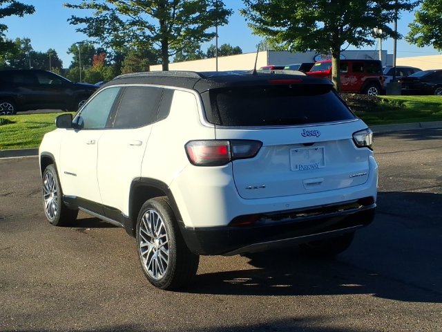 Certified 2024 Jeep Compass Limited w/ Elite Group AWD/4WD image 6
