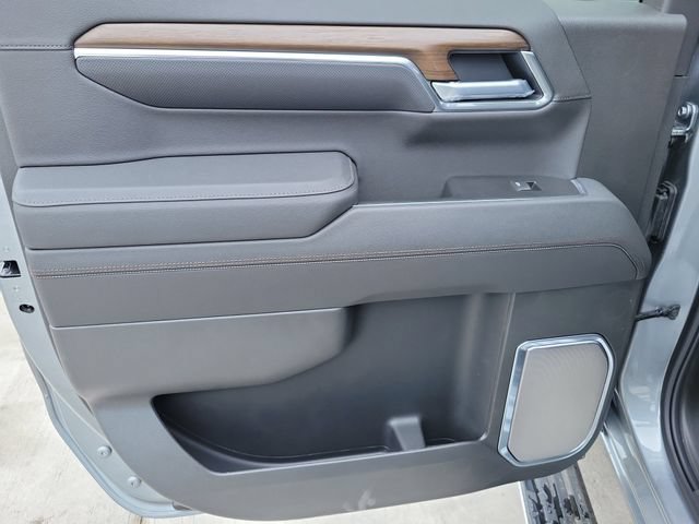 New 2026 Chevrolet Silverado 1500 High Country AWD/4WD image 8