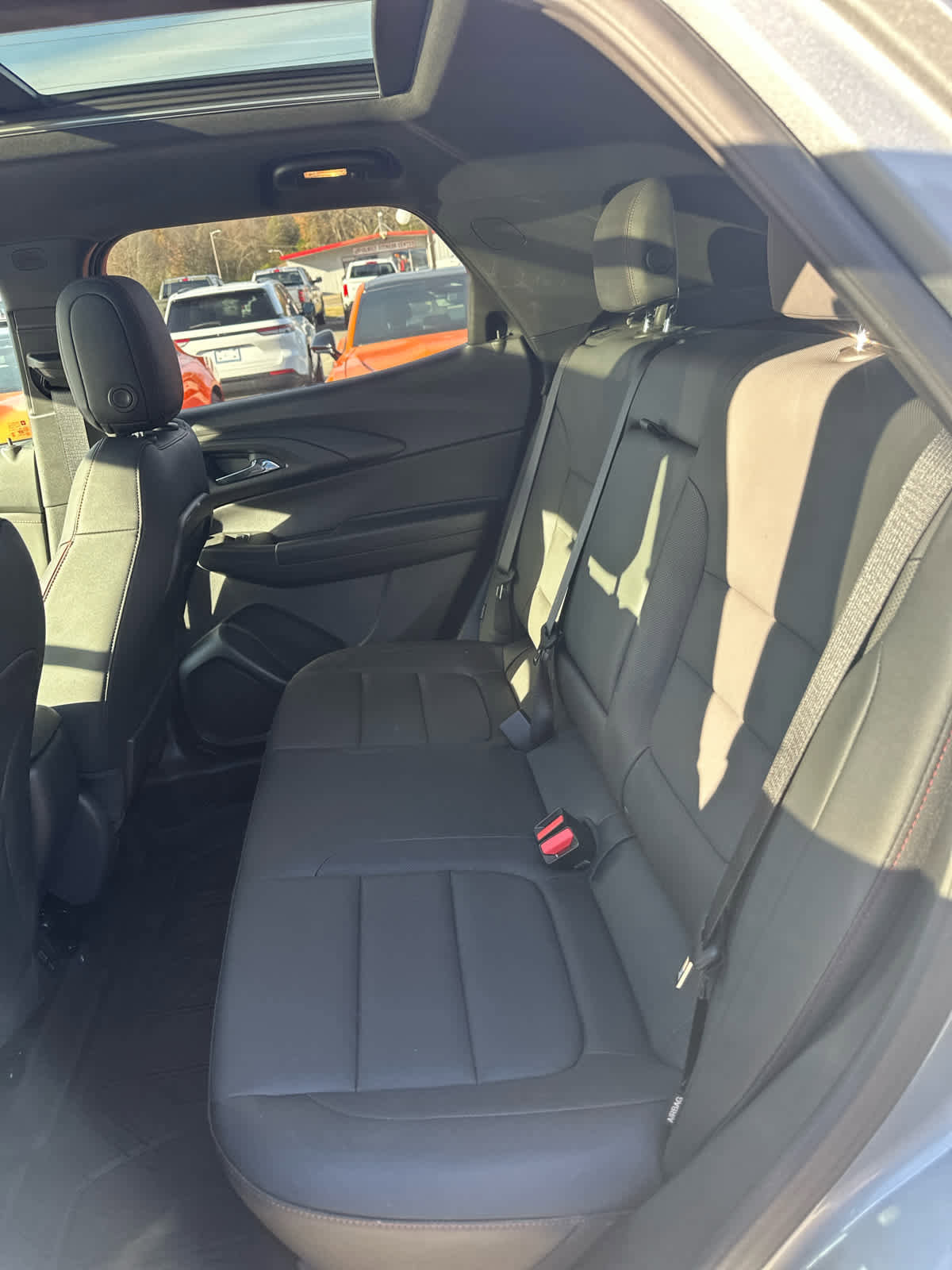 Used 2025 Chevrolet TrailBlazer RS w/ Convenience Package image 10