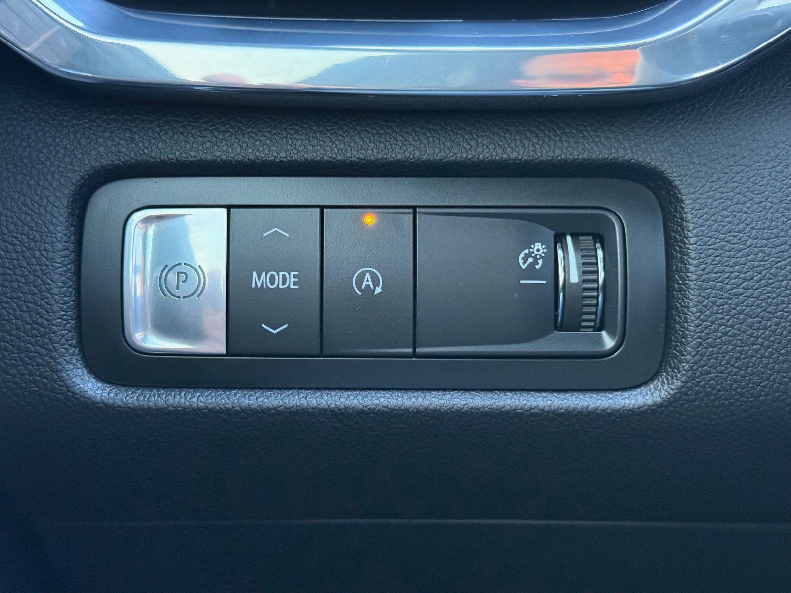 Certified 2024 GMC Acadia Denali w/ Super Cruise Package image 22