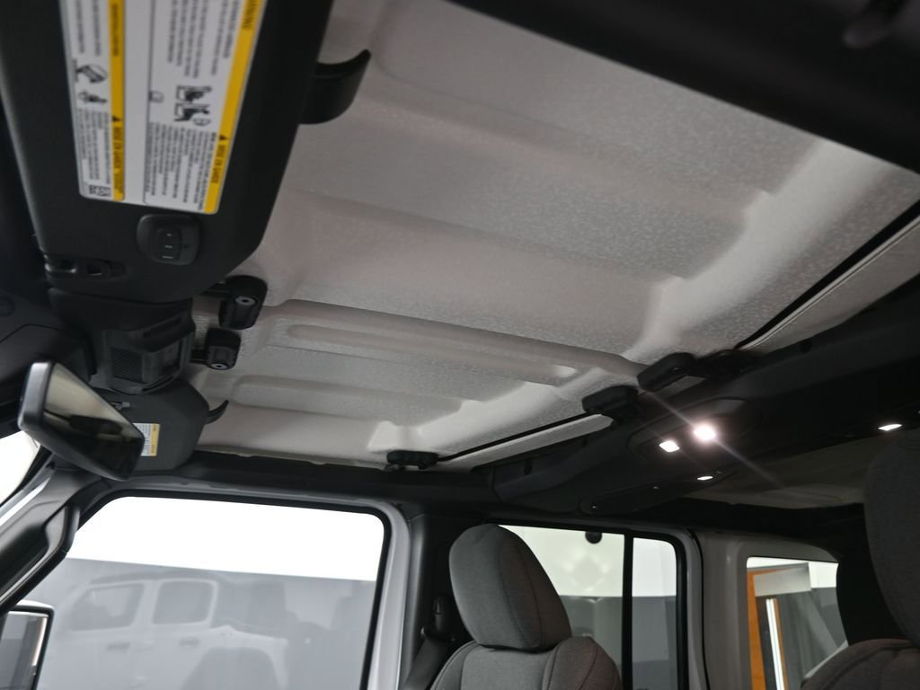 New 2026 Jeep Wrangler Unlimited Rubicon image 2