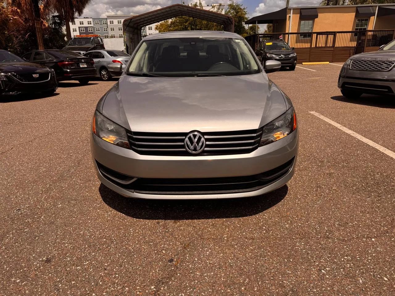 Used 2013 Volkswagen Passat 2.5 SE FWD image 2