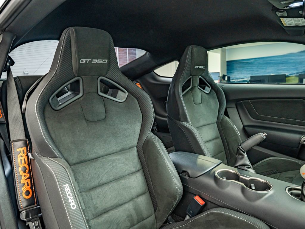 Used 2017 Ford Mustang Shelby GT350 w/ Electronics Package RWD image 45
