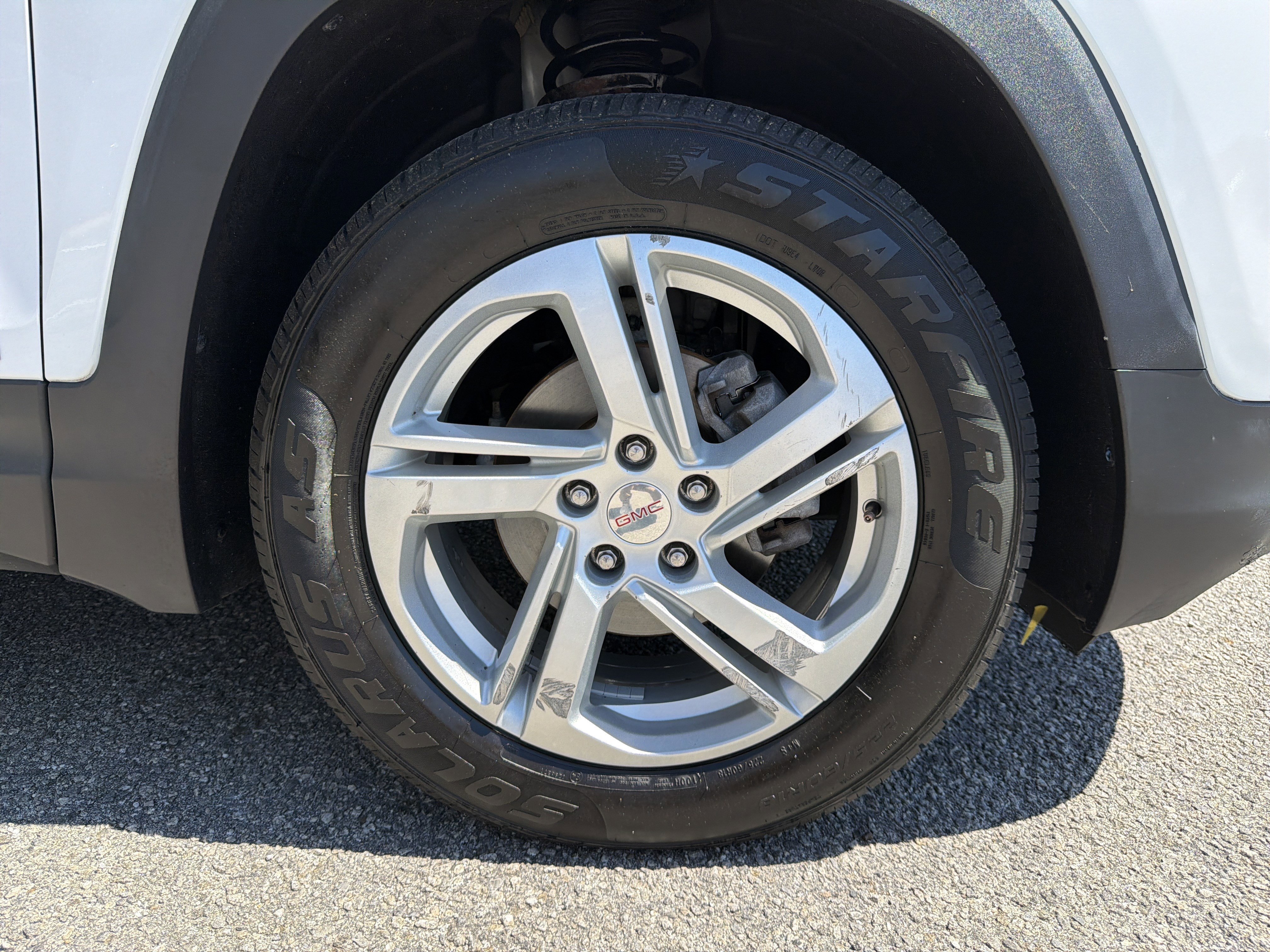 Used 2020 GMC Terrain SLE w/ Driver Convenience Package image 14