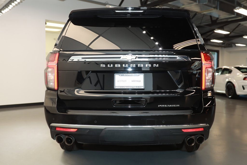 Used 2024 Chevrolet Suburban Premier image 6