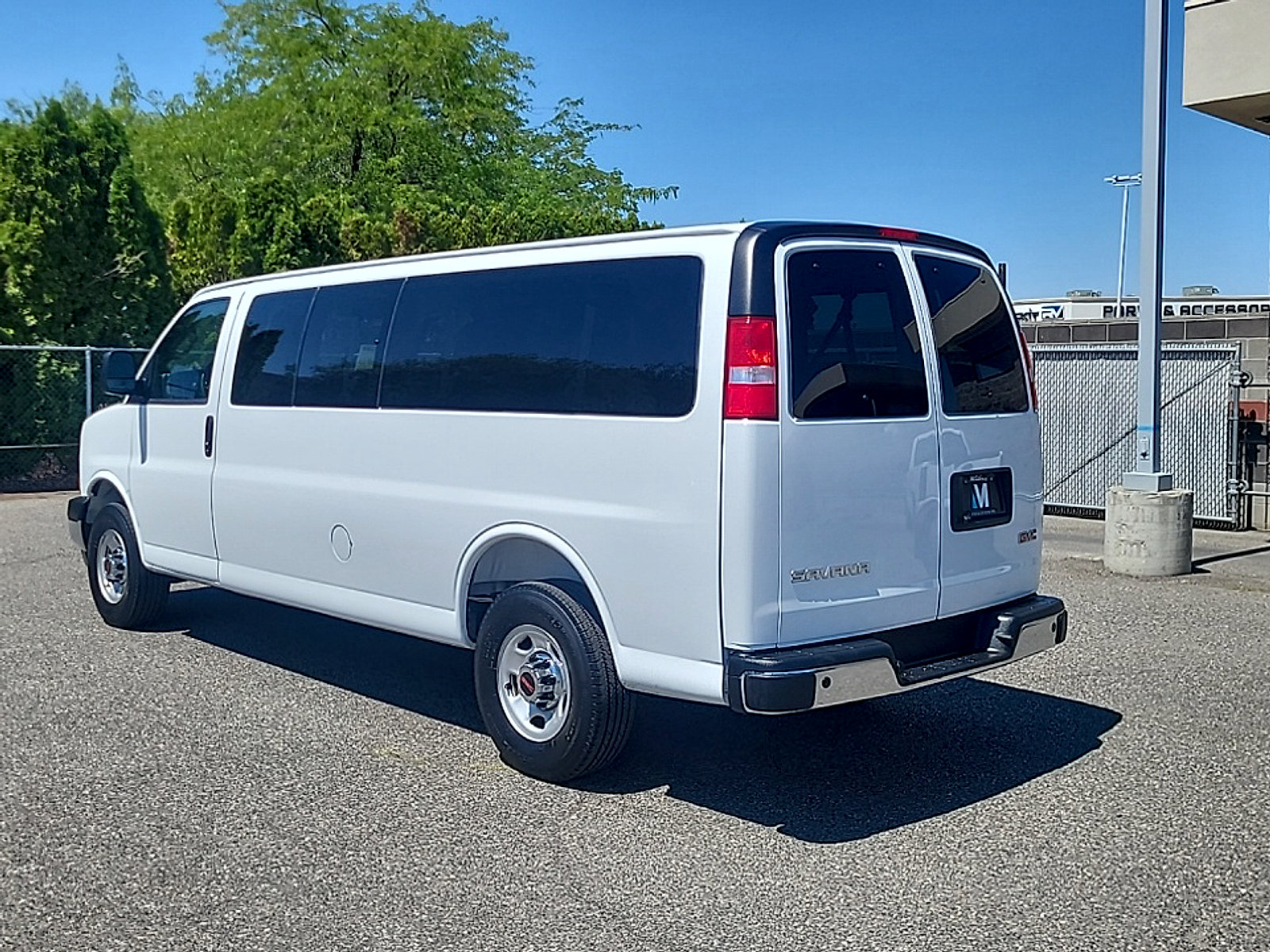 Used 2025 GMC Savana 3500 LT w/ LT Preferred Equipment Group RWD image 5