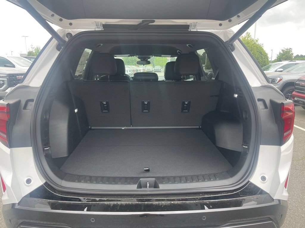 New 2026 GMC Terrain AT4 AWD/4WD image 7