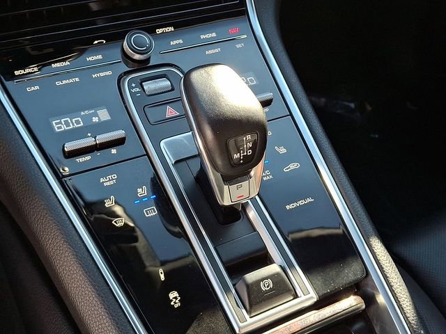 Used 2018 Porsche Panamera 4 image 19