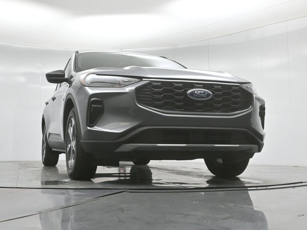 Certified 2025 Ford Escape ST-Line image 46