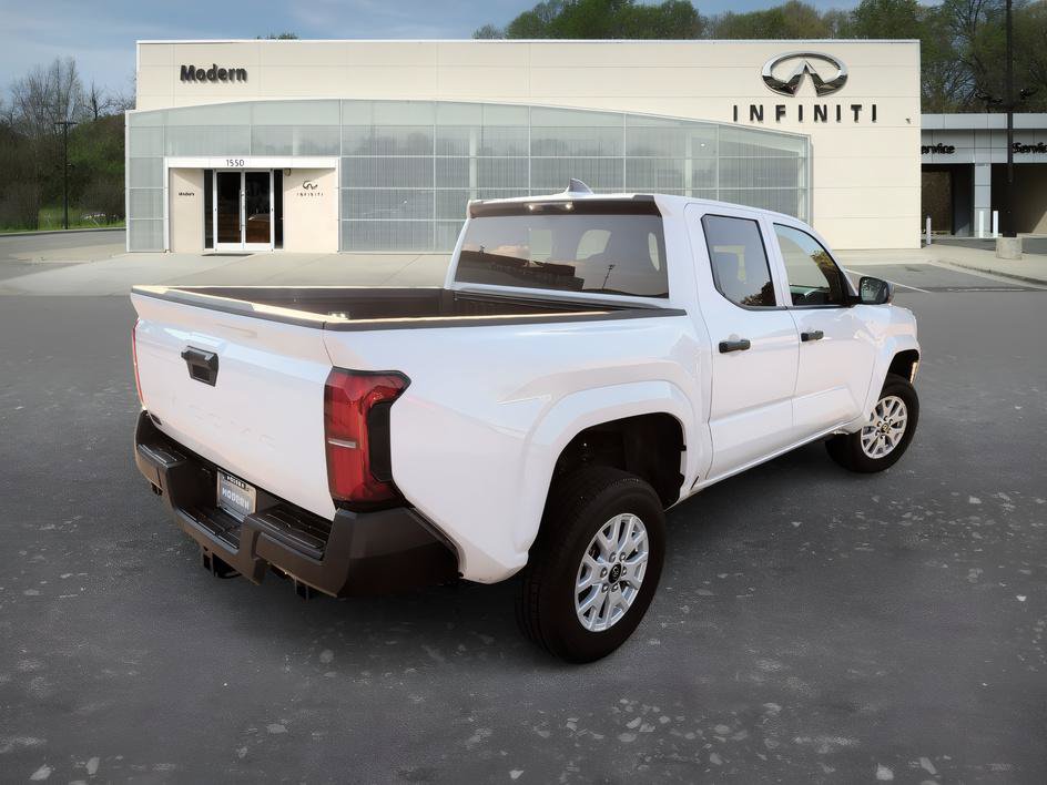 Used 2025 Toyota Tacoma SR RWD image 4