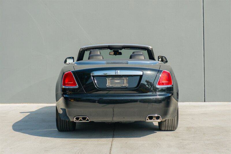Used 2018 Rolls-Royce Dawn image 9