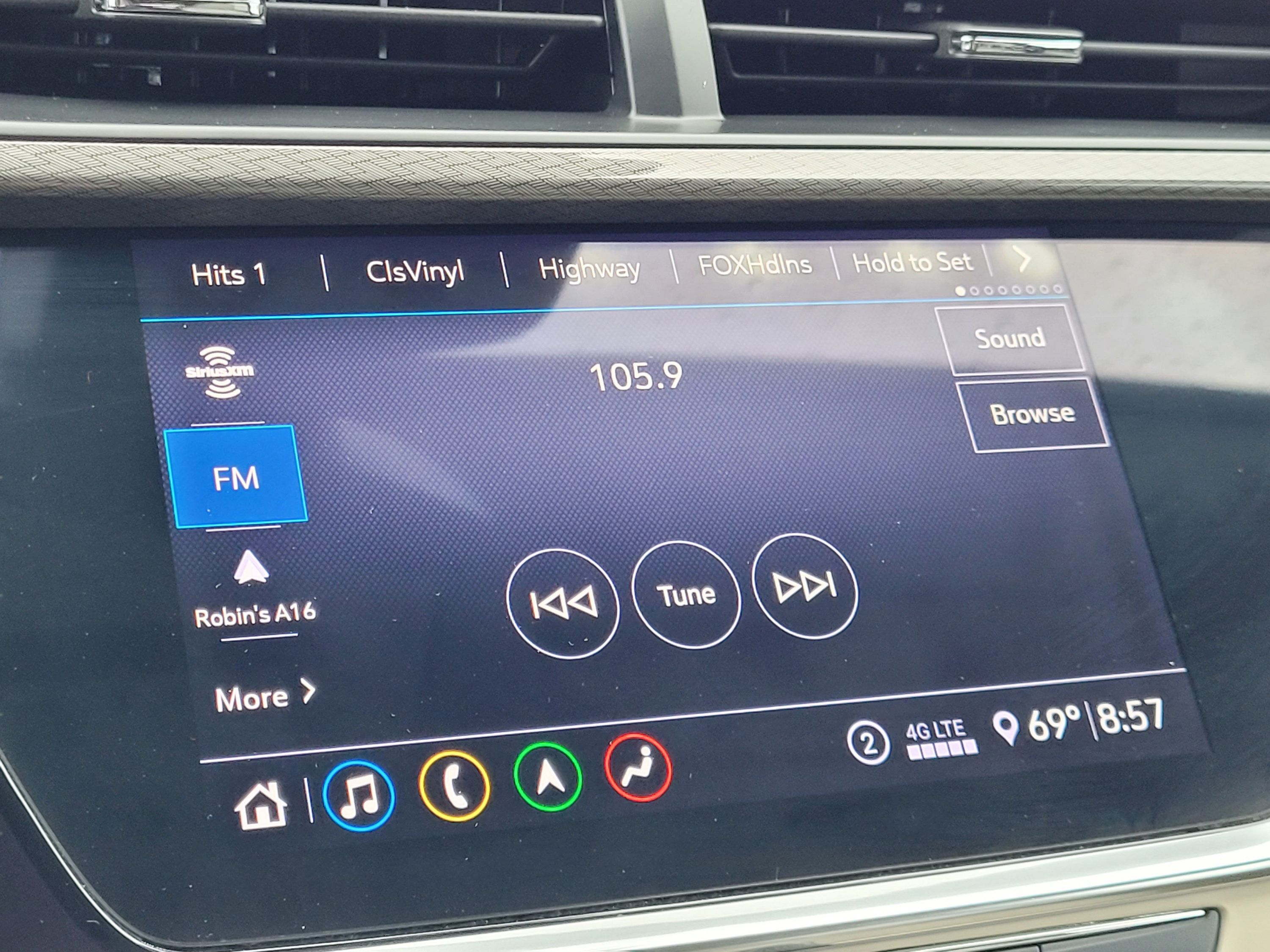 Used 2020 Buick Encore GX Essence w/ Experience Buick Package AWD/4WD image 20