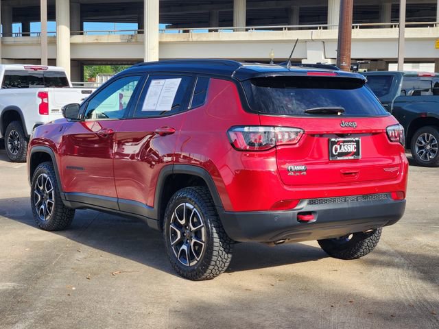 Used 2025 Jeep Compass Trailhawk image 5