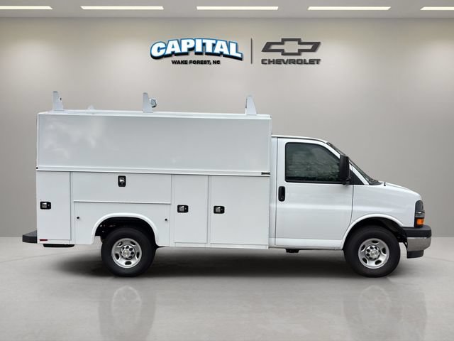 New 2025 Chevrolet Express 3500 w/ Power Convenience Package RWD image 13
