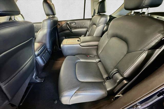 Used 2024 Nissan Armada SL w/ Captain's Chairs Package RWD image 23