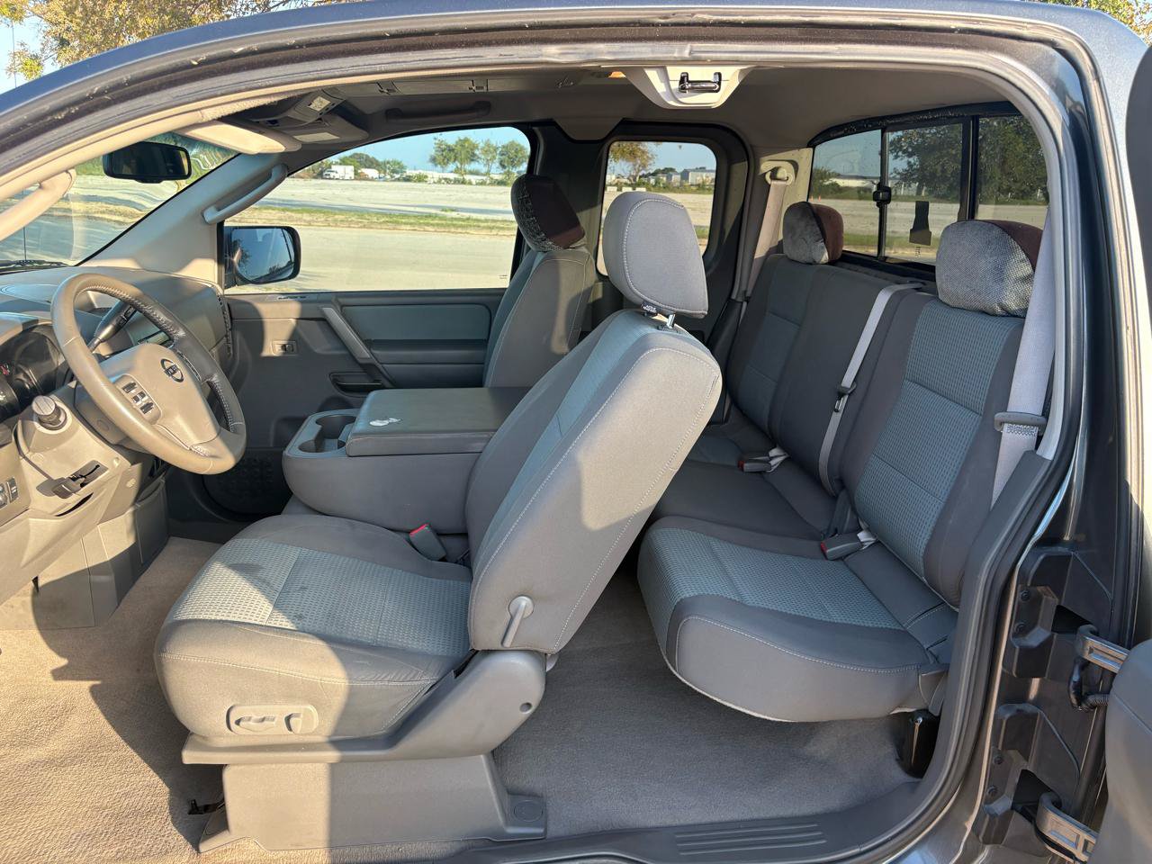 Used 2006 Nissan Titan SE RWD image 18