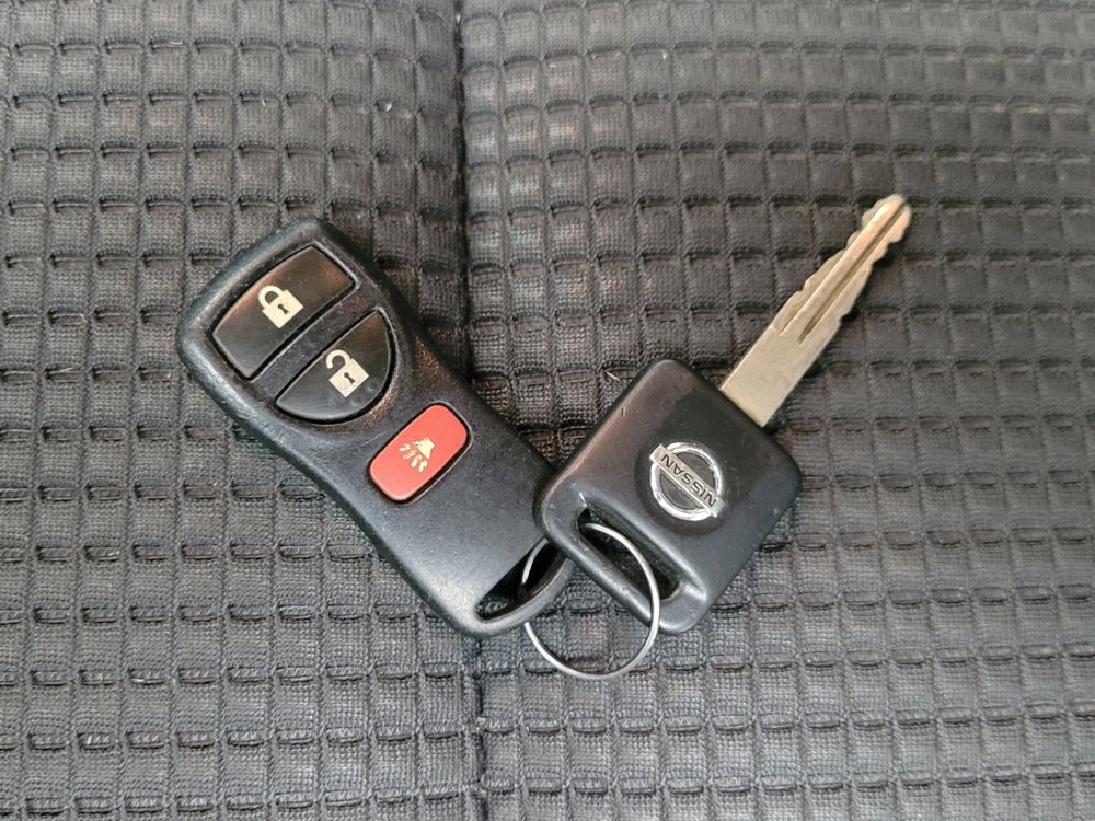 Used 2014 Nissan Titan SV w/ SV Value Truck Package image 32