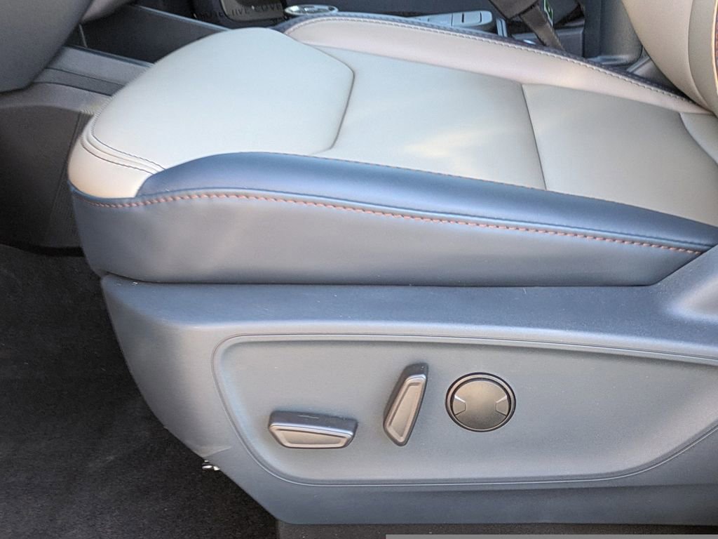 New 2026 Ford Maverick Lariat w/ 4K Tow Package image 12