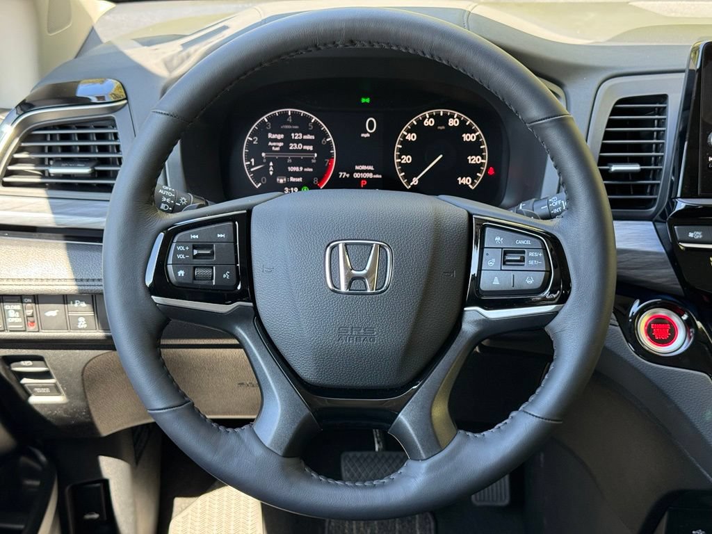 Used 2026 Honda Odyssey Elite image 15