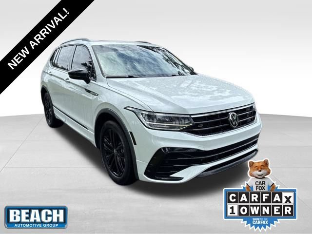 Used 2022 Volkswagen Tiguan SE R-Line FWD image 1