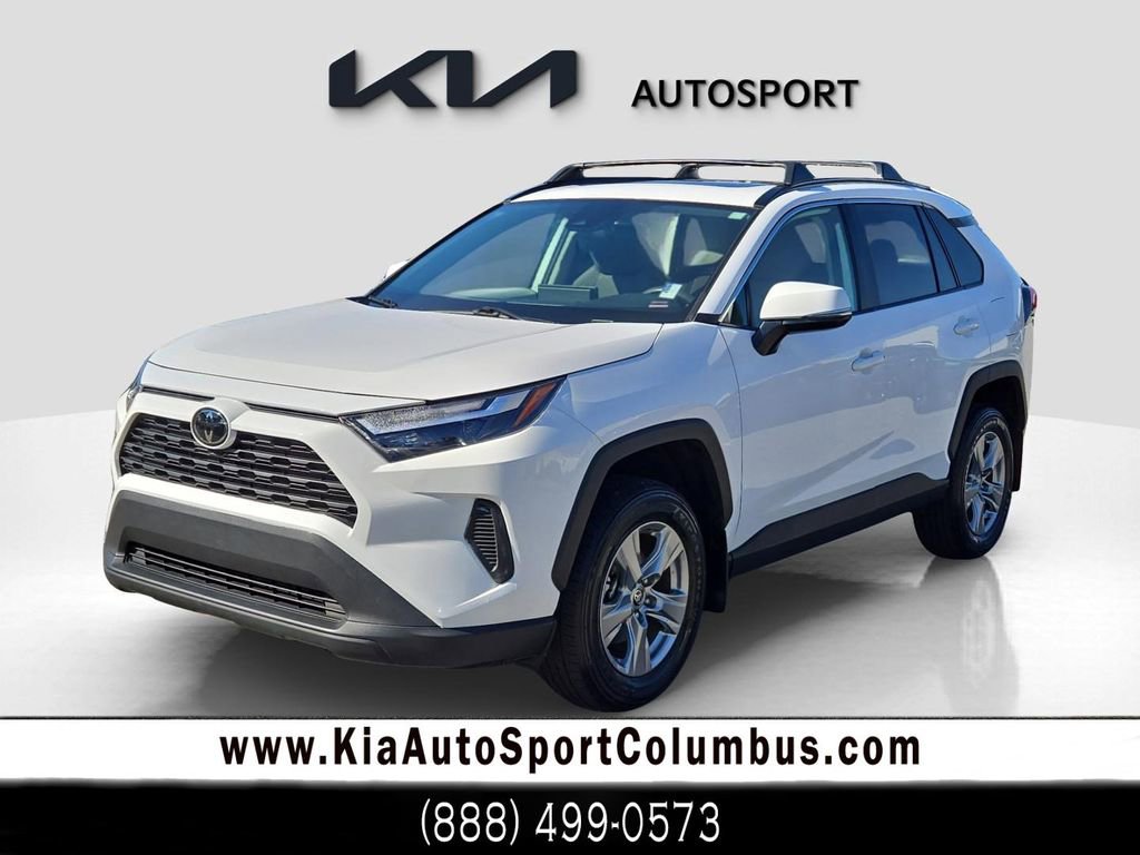 Used 2024 Toyota RAV4 XLE image 1
