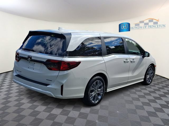 Certified 2025 Honda Odyssey Touring image 6