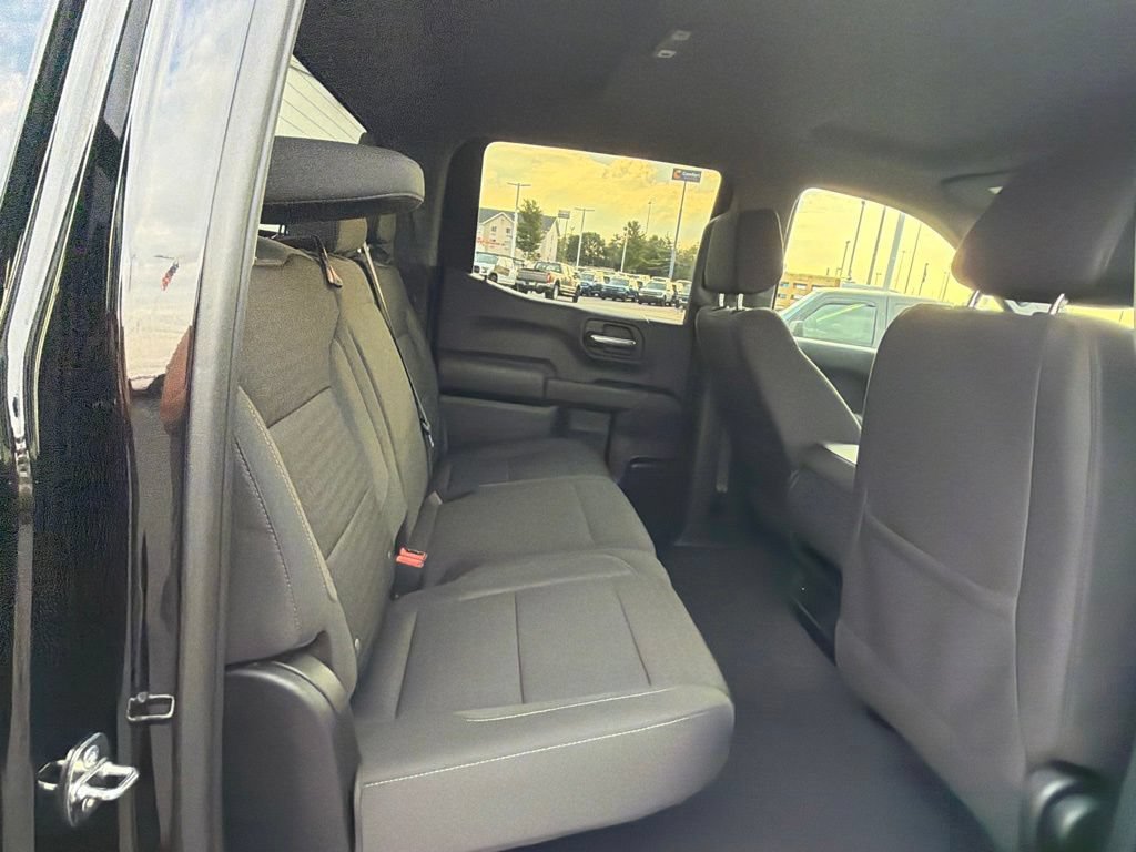 Used 2022 Chevrolet Silverado 1500 Custom Trail Boss AWD/4WD image 47