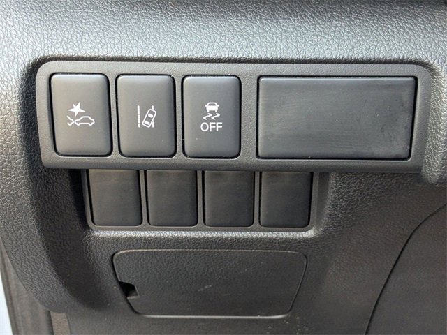 Used 2024 Mitsubishi Eclipse Cross LE image 28