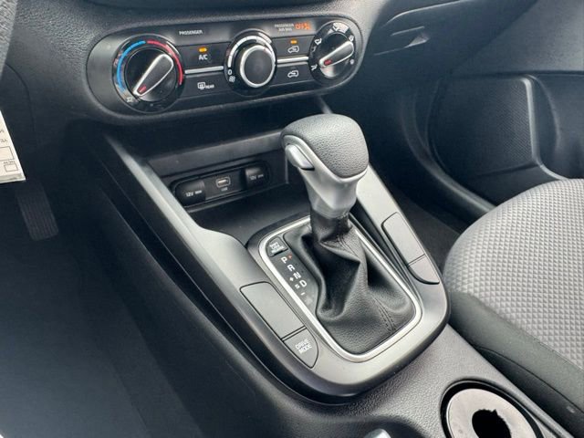 Used 2024 Kia Soul LX FWD image 9