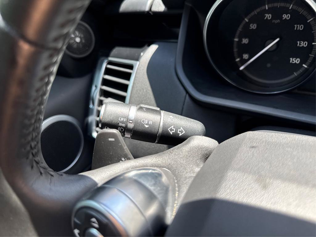 Used 2017 Land Rover Discovery SE image 20