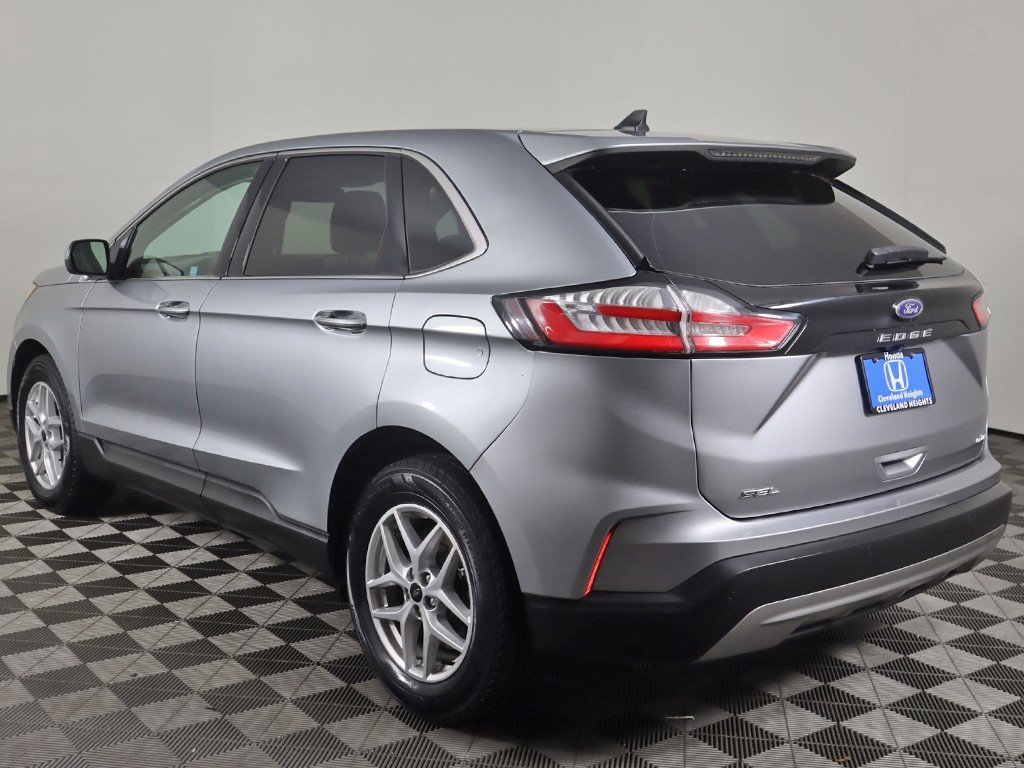 Used 2024 Ford Edge SEL image 7