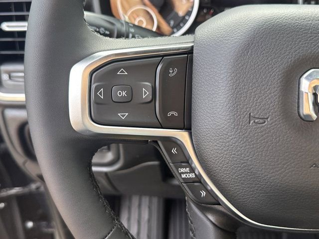 New 2026 RAM 1500 4x4 Crew Cab image 22