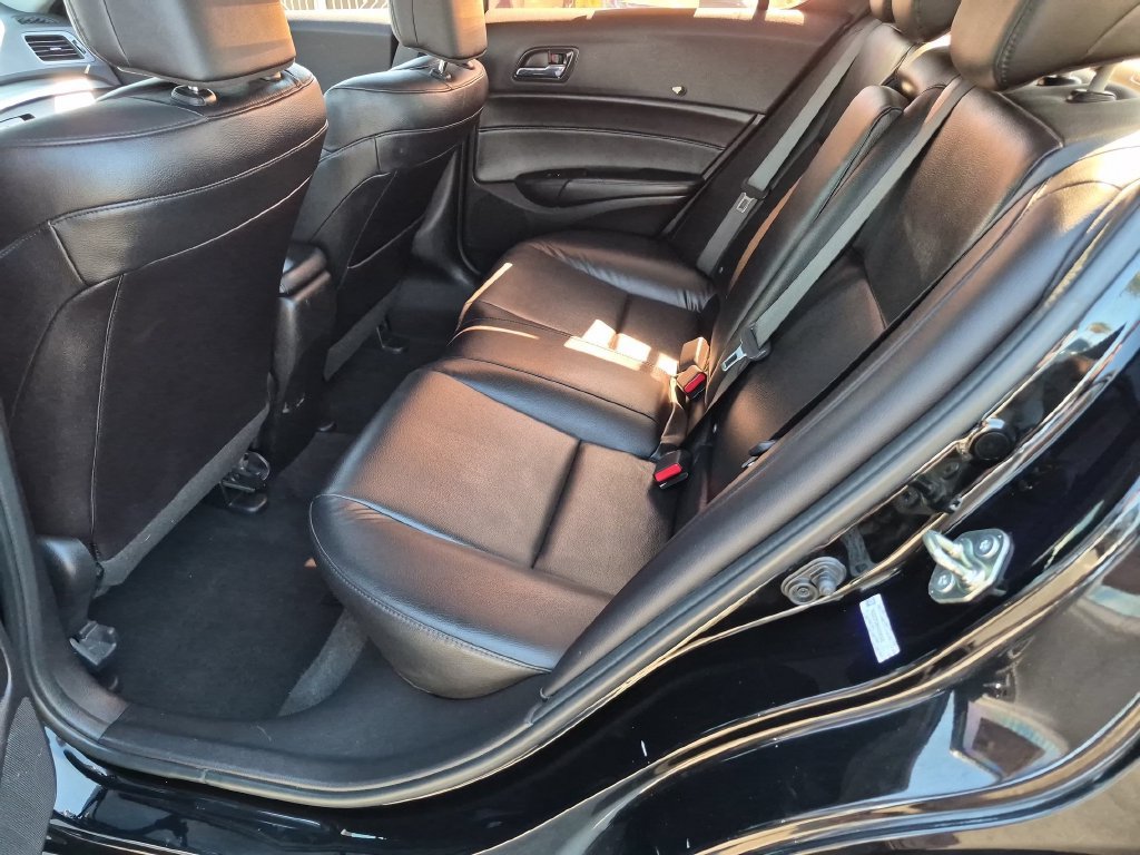 Used 2017 Acura ILX FWD image 35