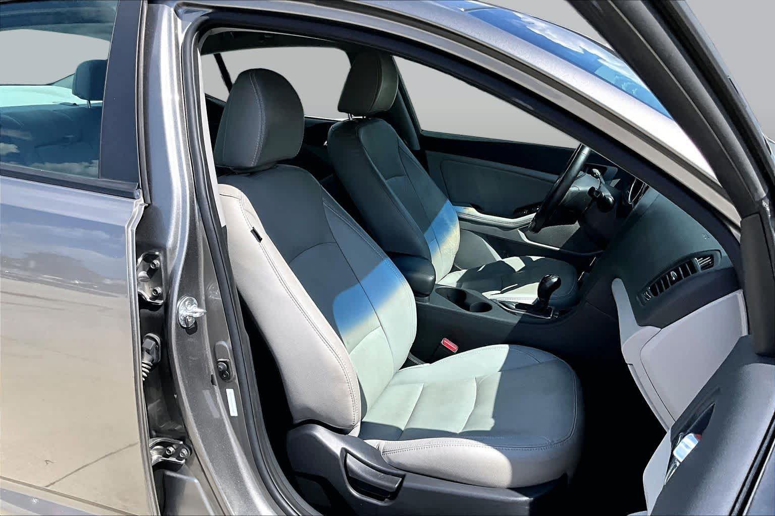 Used 2012 Kia Optima EX FWD image 7