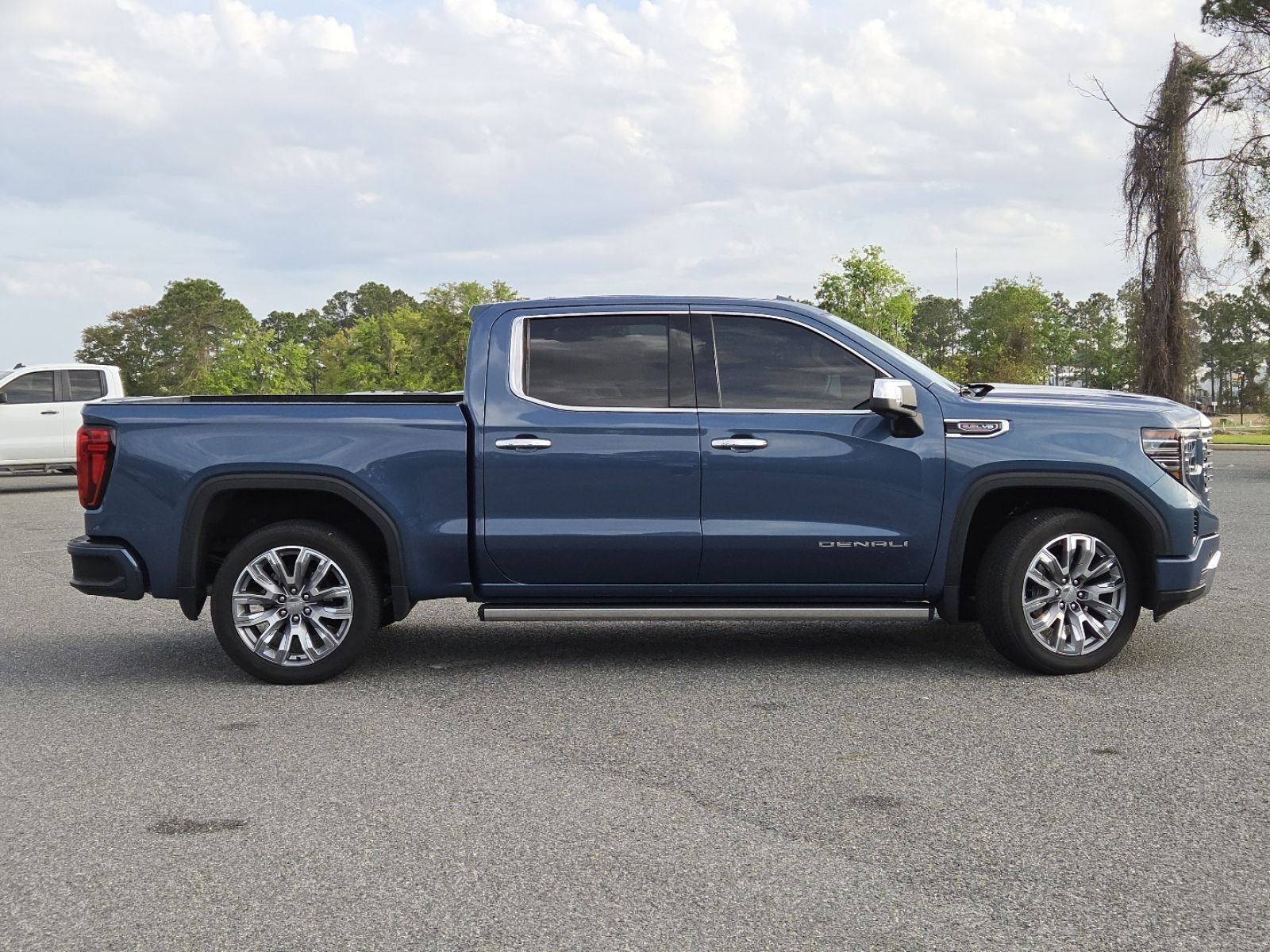 Used 2025 GMC Sierra 1500 Denali w/ Denali Reserve Package image 26