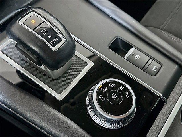 Used 2023 Mitsubishi Outlander SE image 17