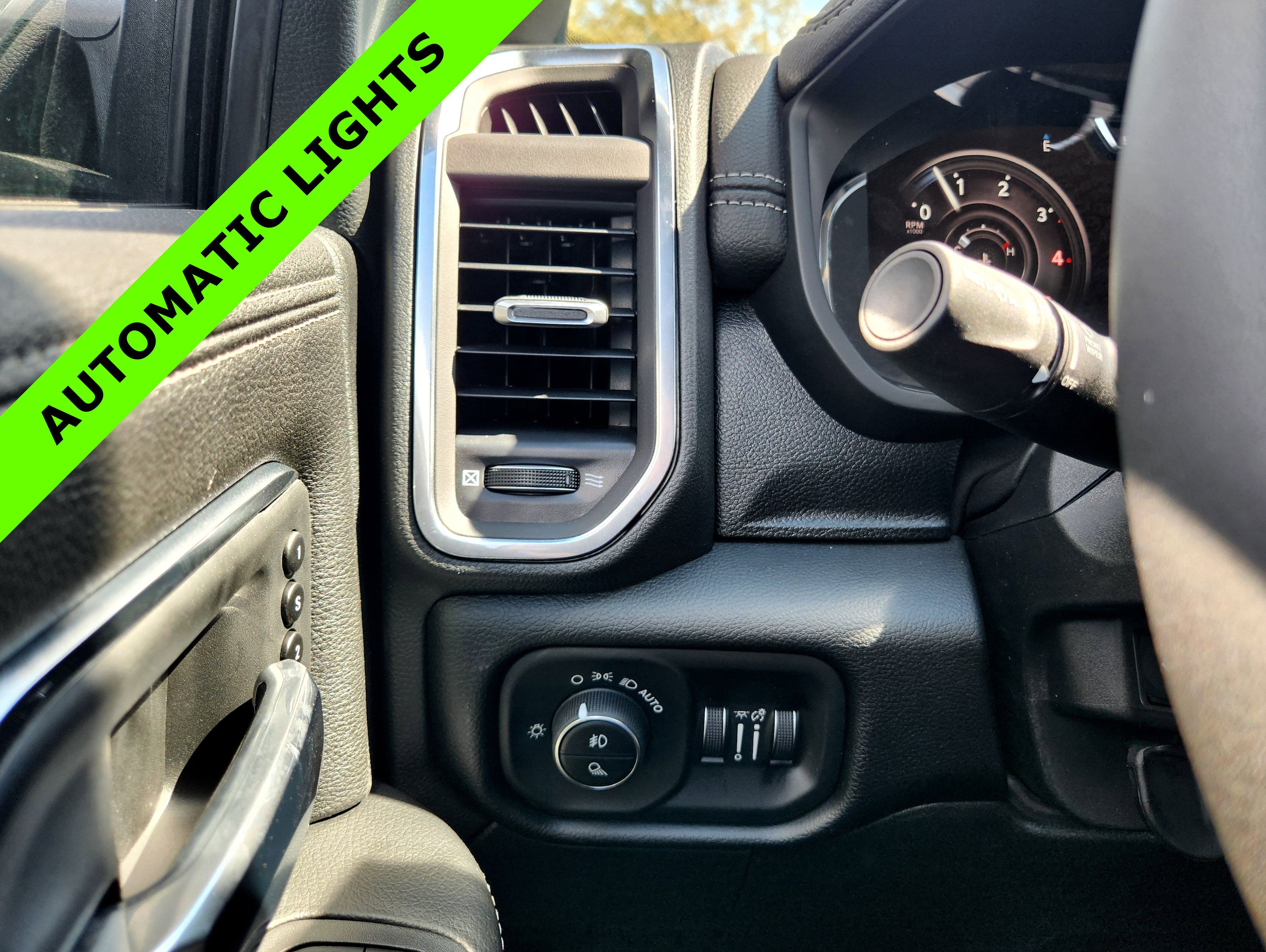 New 2026 RAM 3500 Laramie w/ Max Tow Package image 17