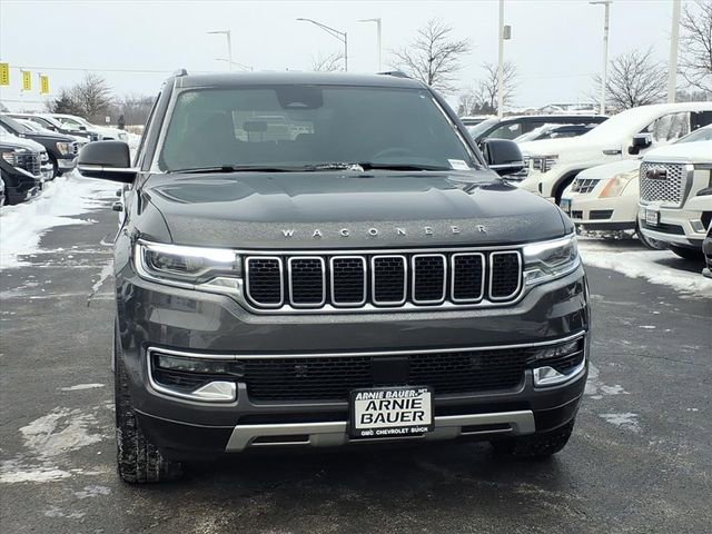 Used 2024 Jeep Wagoneer Series II w/ Flexible Seating Group image 12