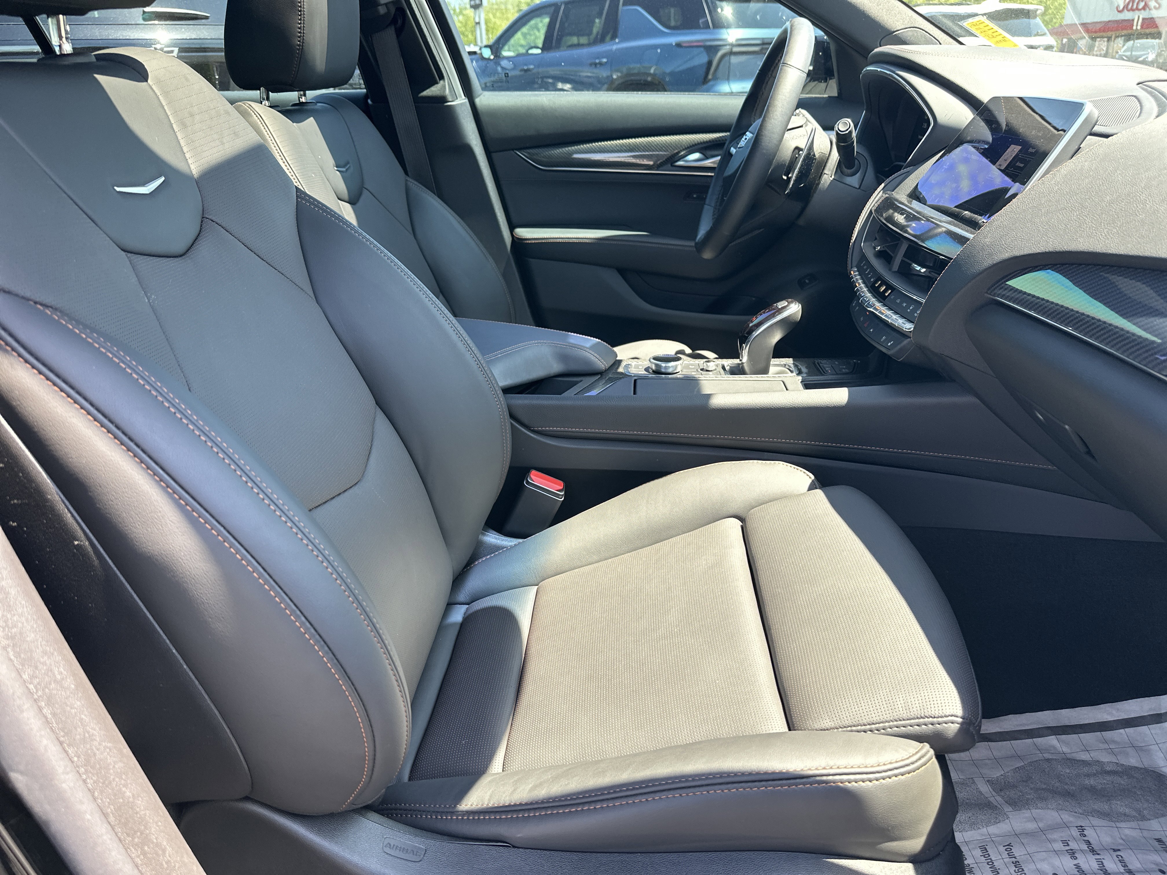 Used 2024 Cadillac CT5 V w/ Premium Package RWD image 14