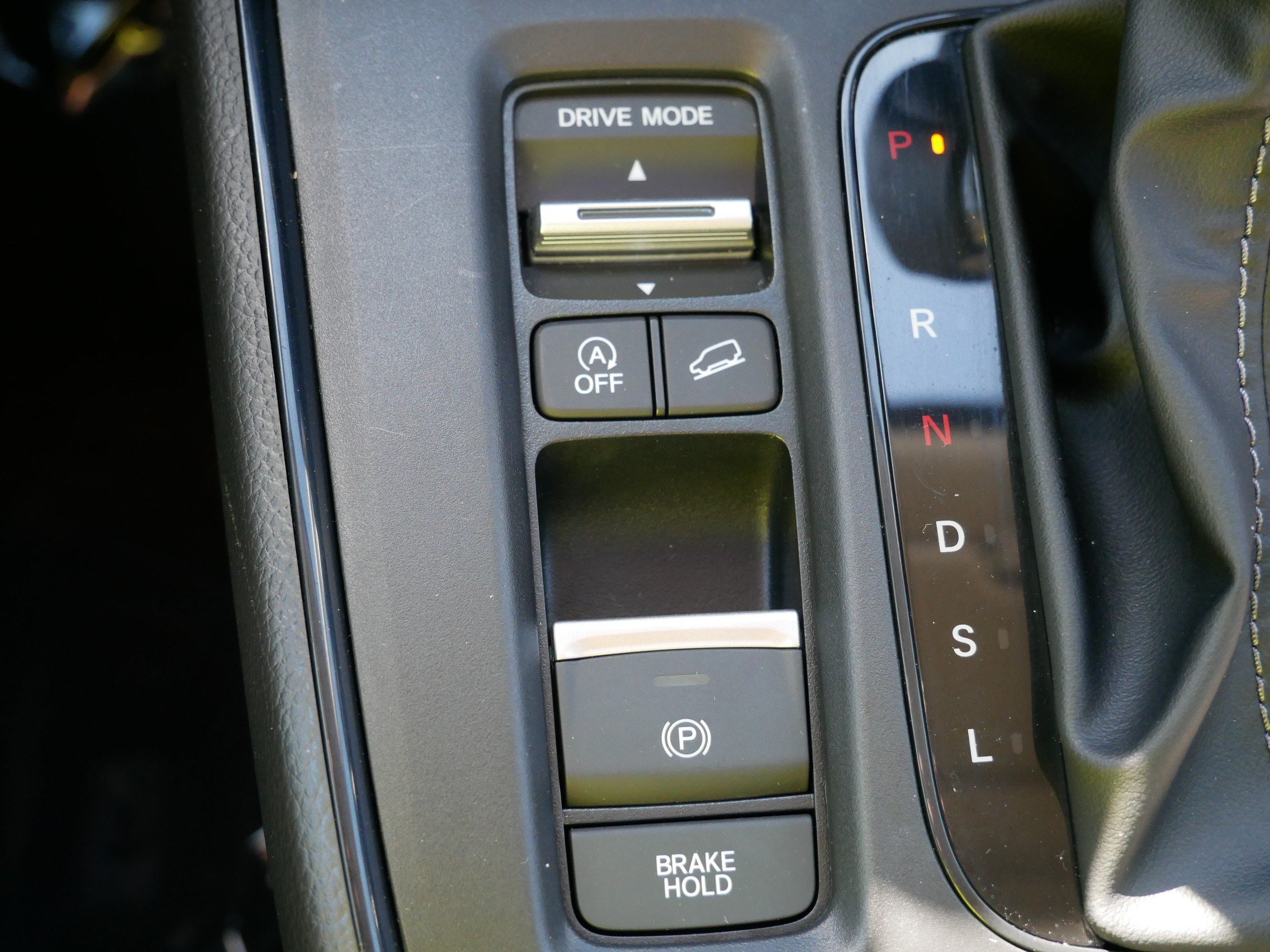 Certified 2025 Honda CR-V EX image 32
