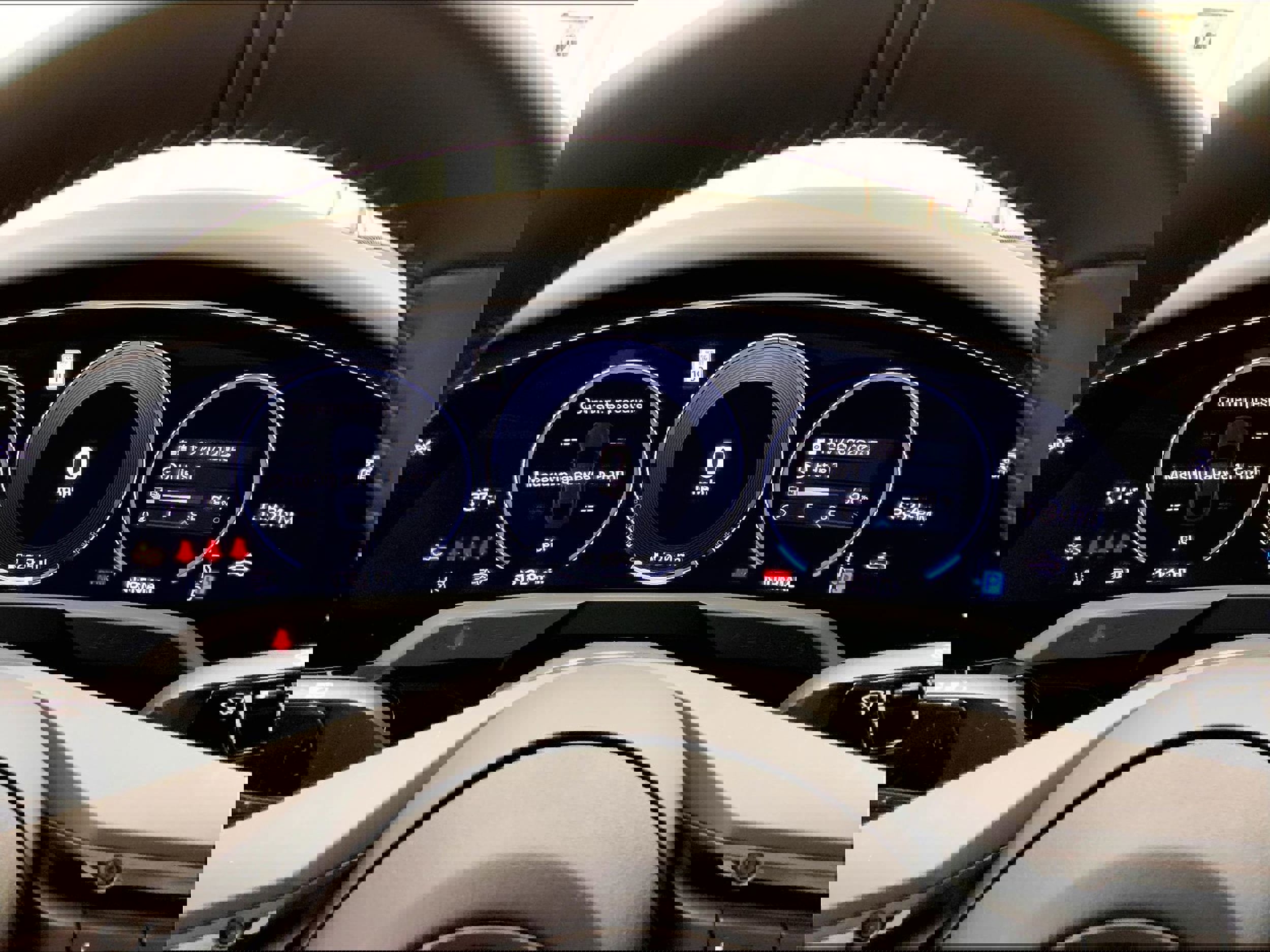 Used 2025 Porsche Taycan image 24