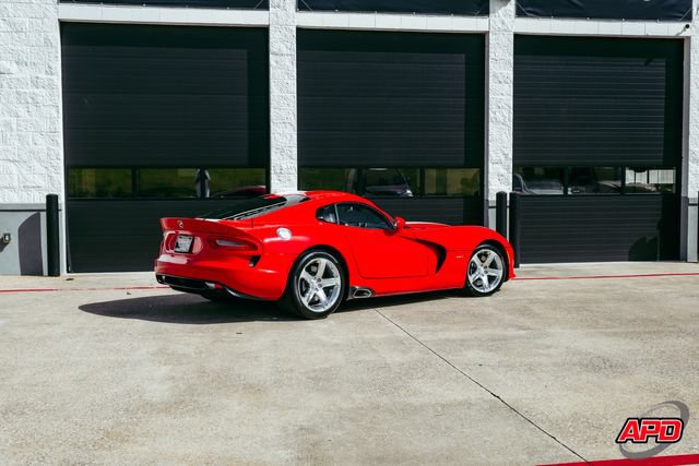 Used 2014 SRT Viper SRT-10 w/ Grand Touring Package RWD image 20