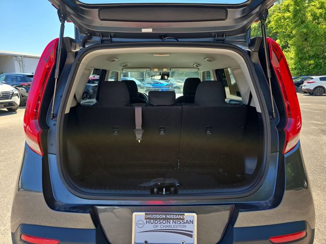 Used 2022 Kia Soul LX w/ Technology Package FWD image 16