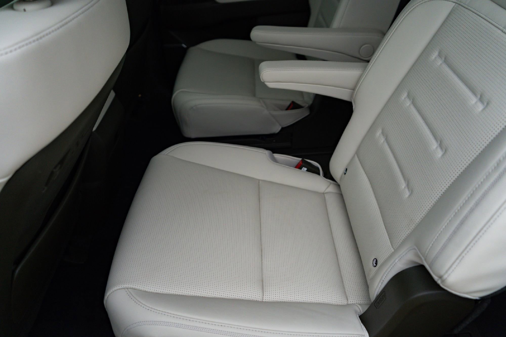 Used 2025 Hyundai Santa Fe Calligraphy AWD/4WD image 25