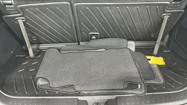 Used 2026 Toyota Highlander Platinum AWD/4WD image 34