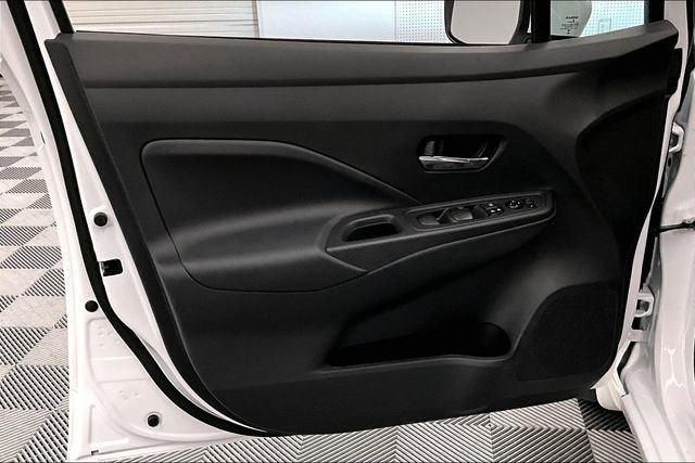New 2025 Nissan Versa SV w/ Trunk Package image 32