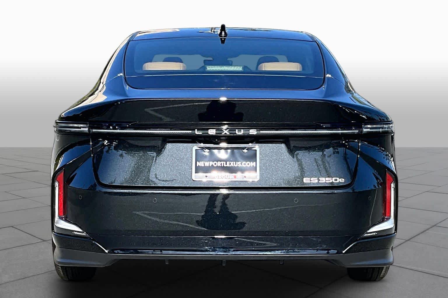 New 2026 Lexus ES 350e FWD image 4