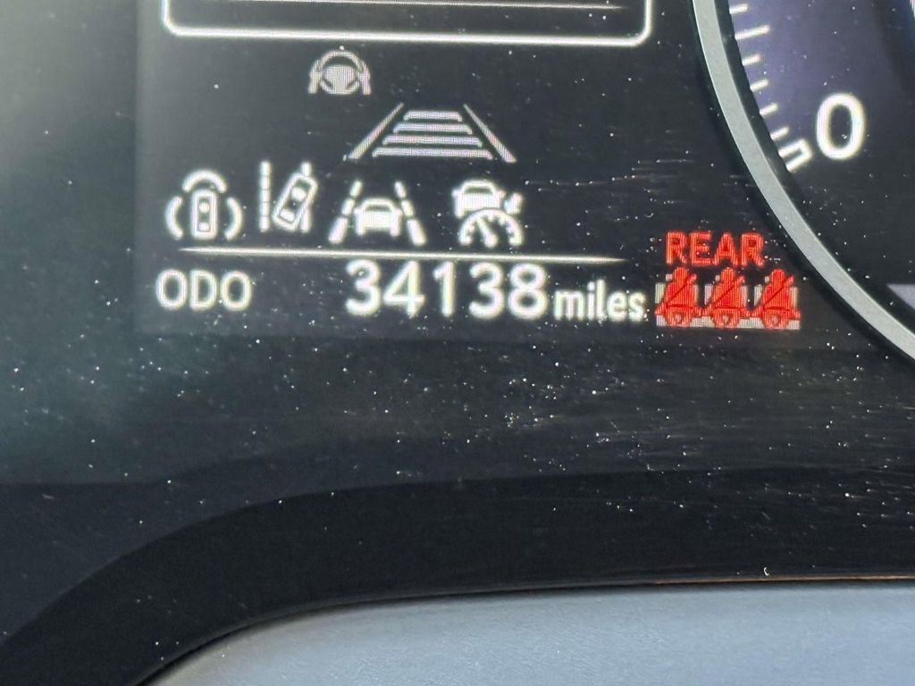 Used 2023 Lexus RX 350 Premium image 31